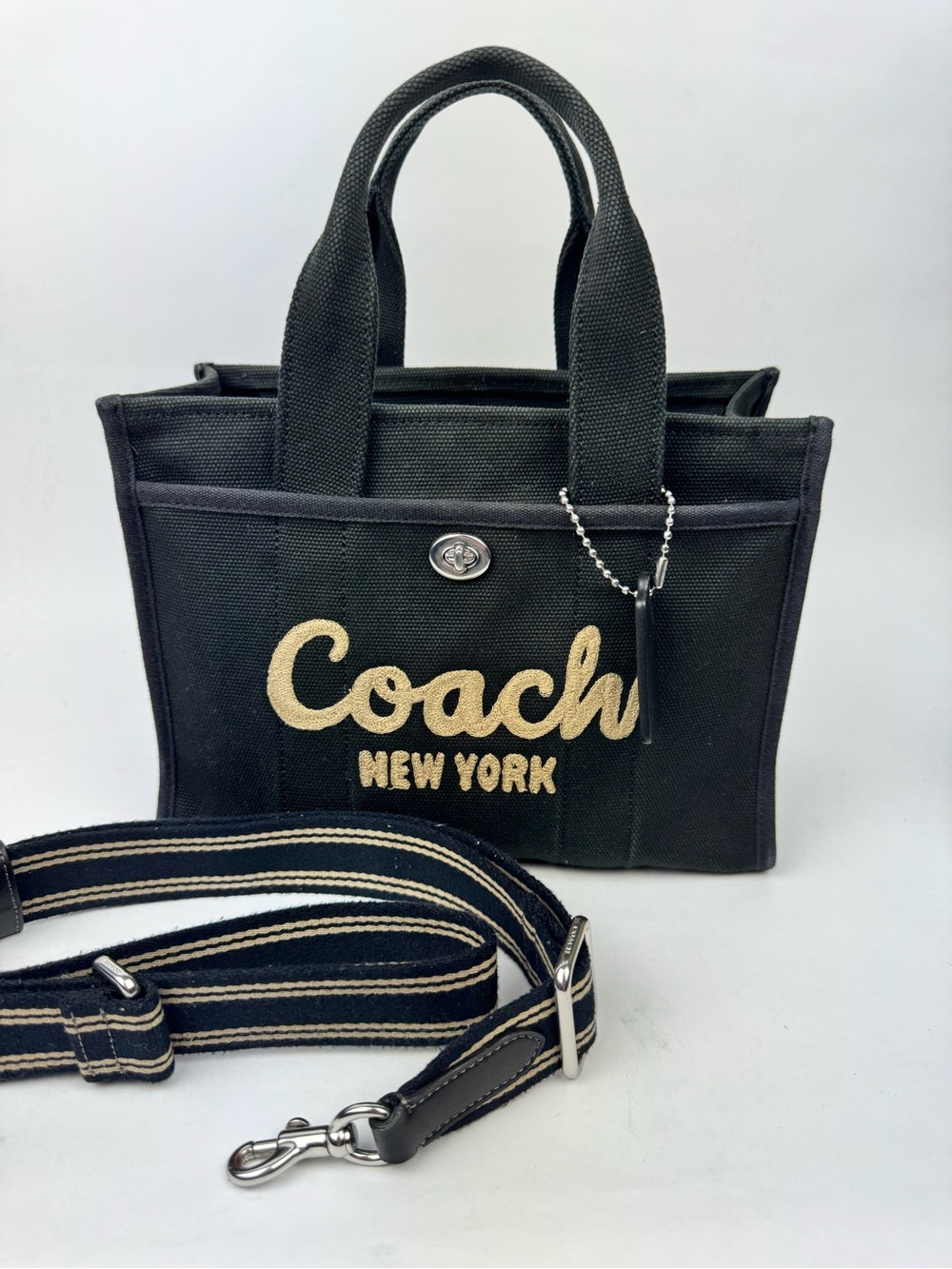 Coach Cargo Tote Bag 26 Black Crossbody Strap - Picture 9 of 10